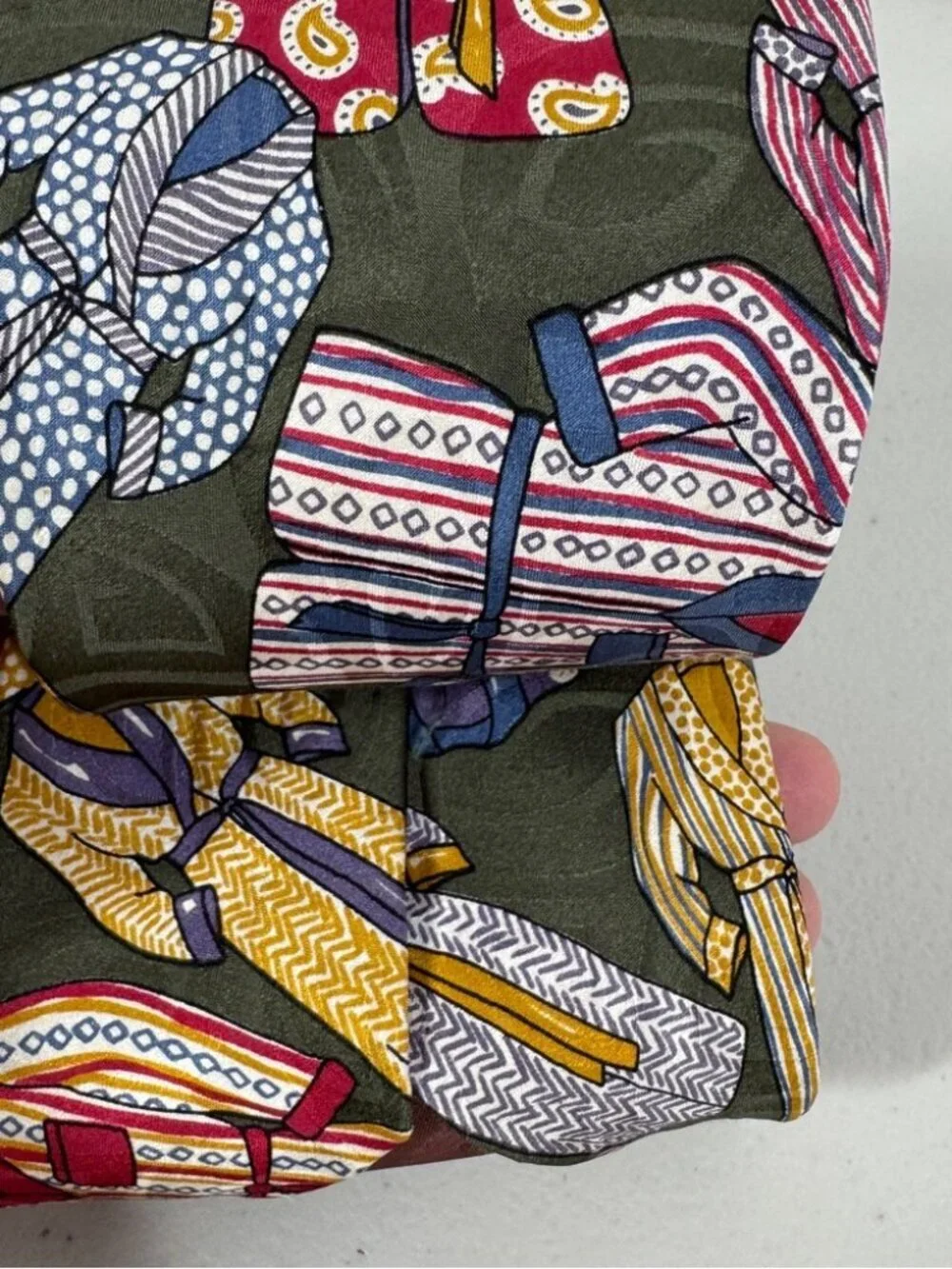 Charleston The Rack Silk Colorful Robes Patterned Necktie Olive Novelty Print